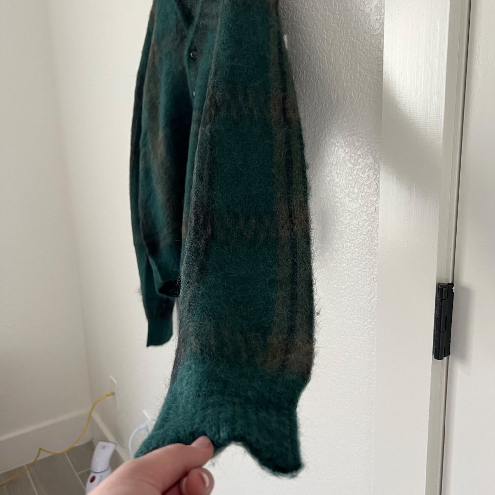 $495 NWT RE/DONE EMERALD PLAID 60S VNECK CARDIGAN SWEATER SZ MEDIUM - Picture 6 of 8